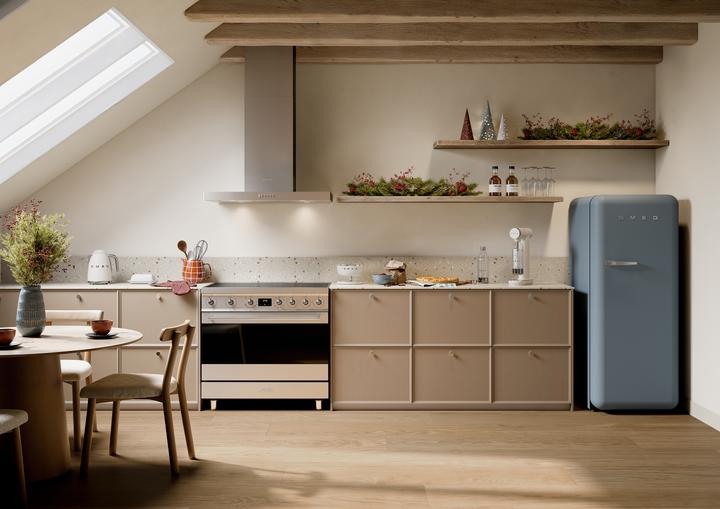 Produktbild Smeg Kühlschrank 50's Style FAB28RDSB6 (270 l)