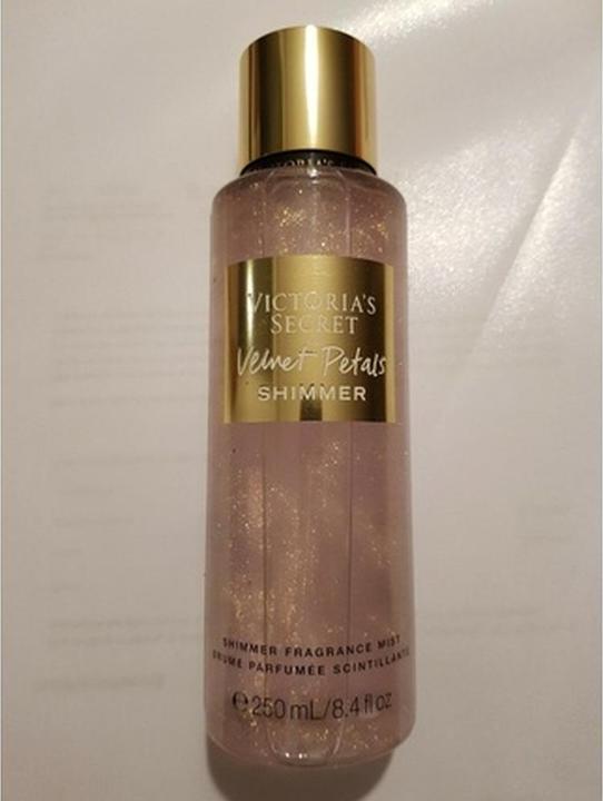 Immagine prodotto Victoria's Secret Petali di Velluto Shimmer (250 ml, Spray corpo)