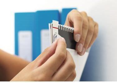 Produktbild tesa TACK doppelseitige Klebebads, transparente Klebestreifen