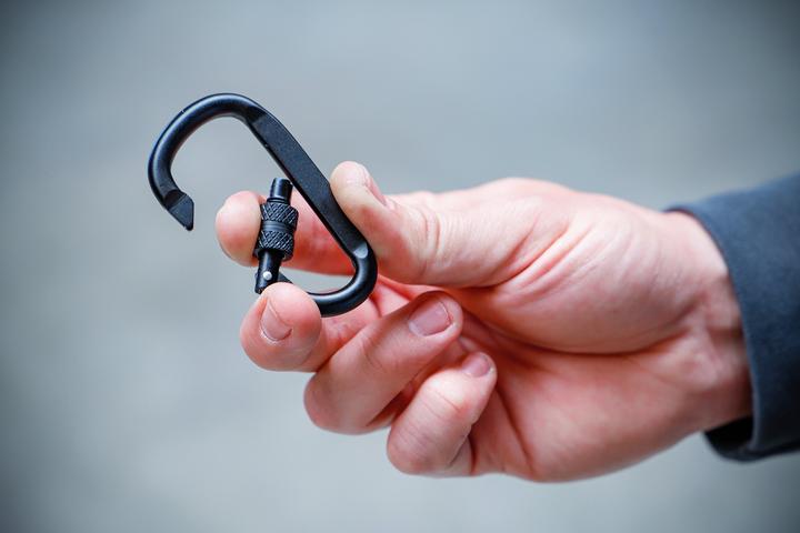 Actual product image BGS Mousqueton à visser 70 x 6 mm