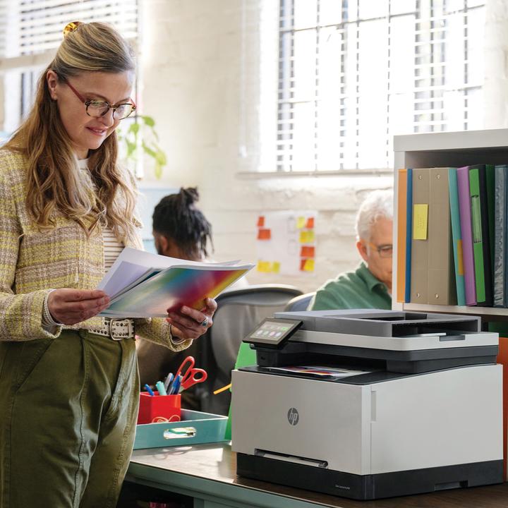 Produktbild HP Color LaserJet Pro MFP 3302fdn (Laser, Farbe)
