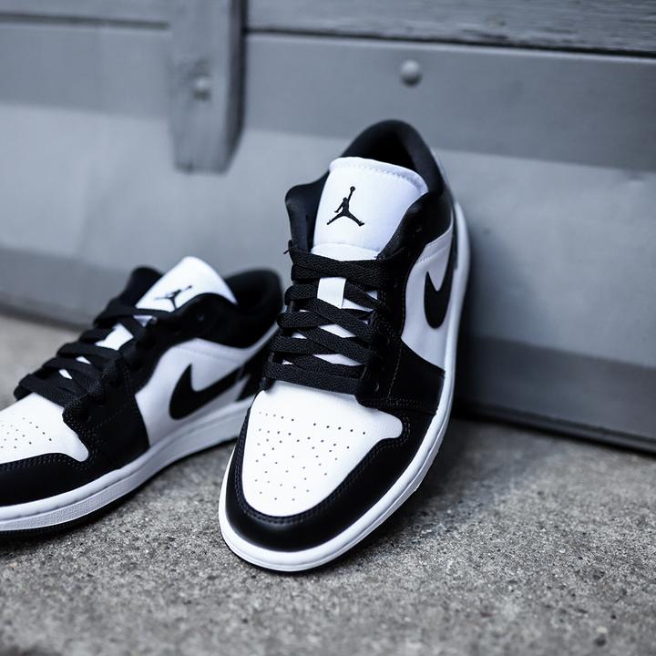 Image du produit Nike Air Jordan 1 (41)