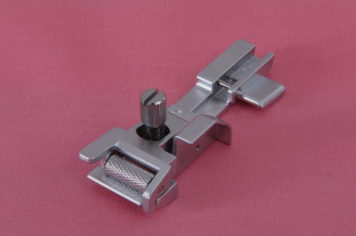 Image du produit Husqvarna Pied-de-biche pour élastique pour surjeteuse