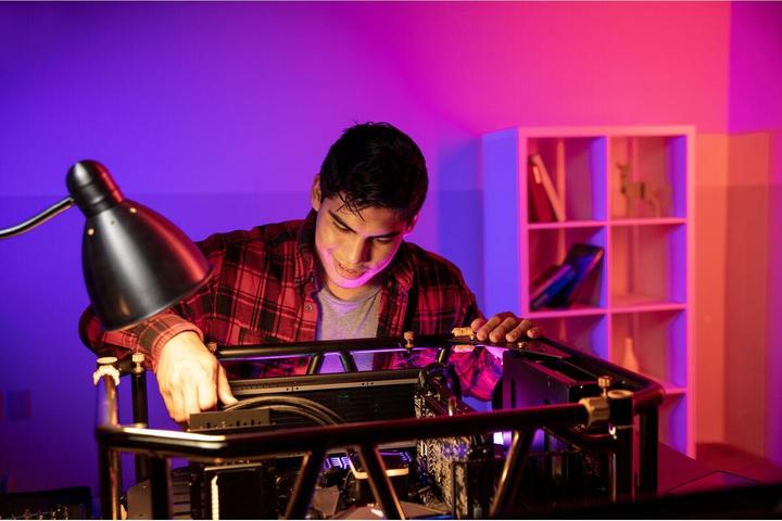 Actual product image Kingston Fury Renegade Pro EXPO 32GB, DDR5, 5600MT/s, CL28, Overclockable, ECC, AMD EXPO, RDIMM Server-Class (1 x 32GB, 5600 MHz, DDR5 RAM, R-DIMM)