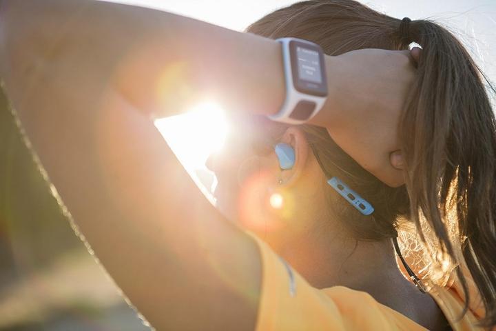 Productafbeelding TomTom Runner 2 Cardio + Music GPS Watch