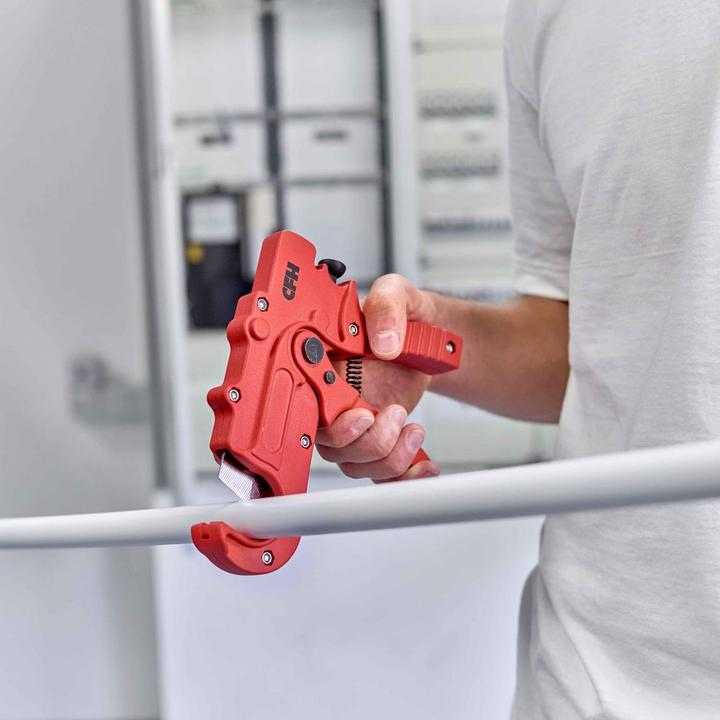 Actual product image CFH Plastic pipe cutter Ø 36 mm (240 mm)