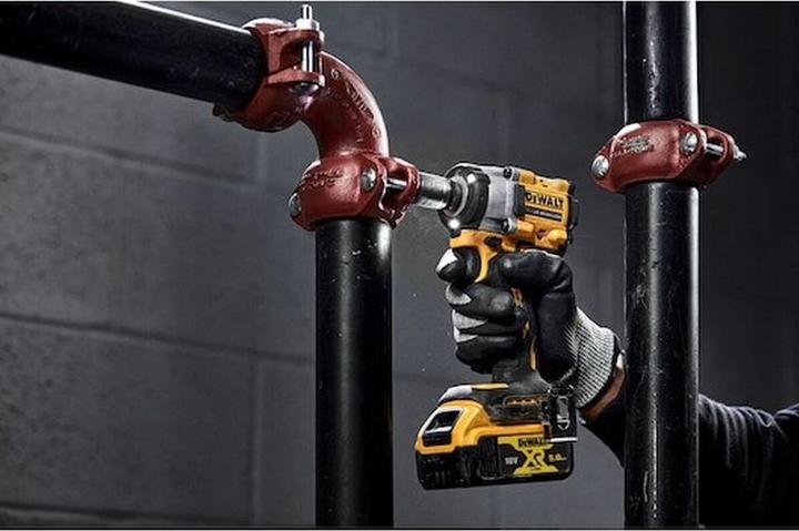 Actual product image DeWalt DCF 922 (Impact wrench)