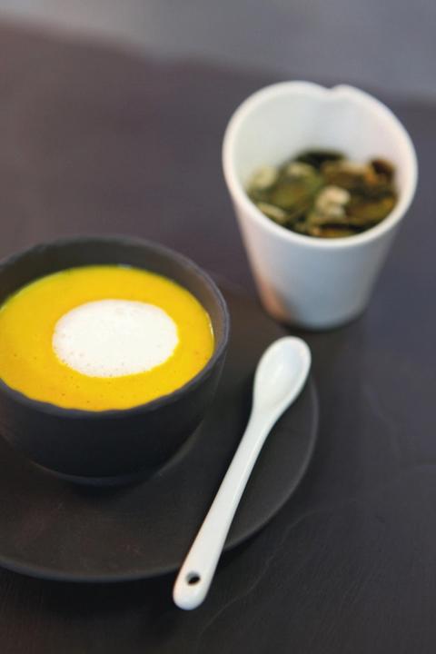 Actual product image Revol Slate