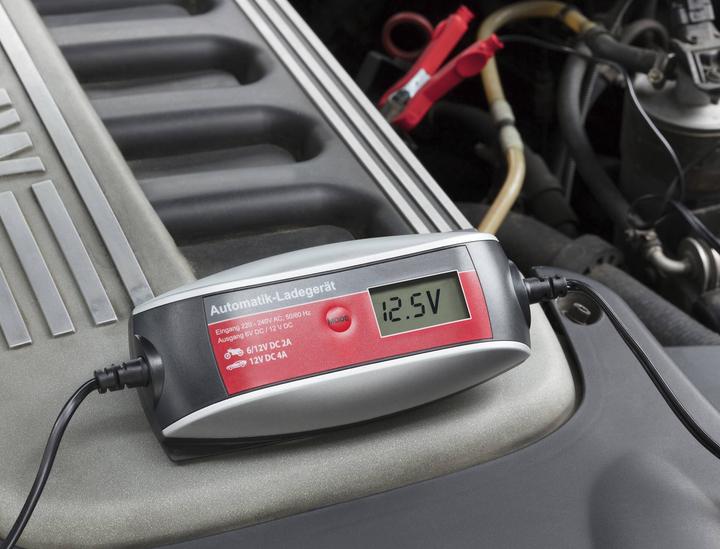Produktbild HP Autozubehör Ladegerät Smart (12V, 6V, 4 A)