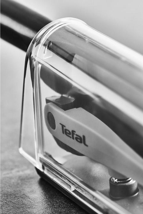 Actual product image Tefal Ever Sharp Chef's Knife with Knife Sharpener Case (16.50 cm)
