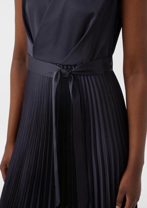 Image du produit Comma Kleid Elegantes Satinkleid mit plissiertem Rock (42)