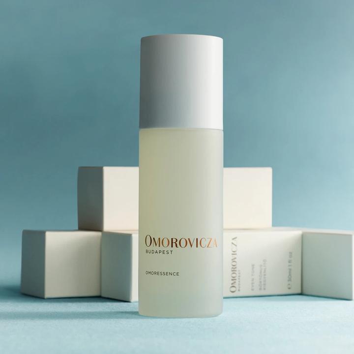 Actual product image Omorovicza - Hydrating facial essence Omoresence (Balancing Essence) 100 ml (100 ml)
