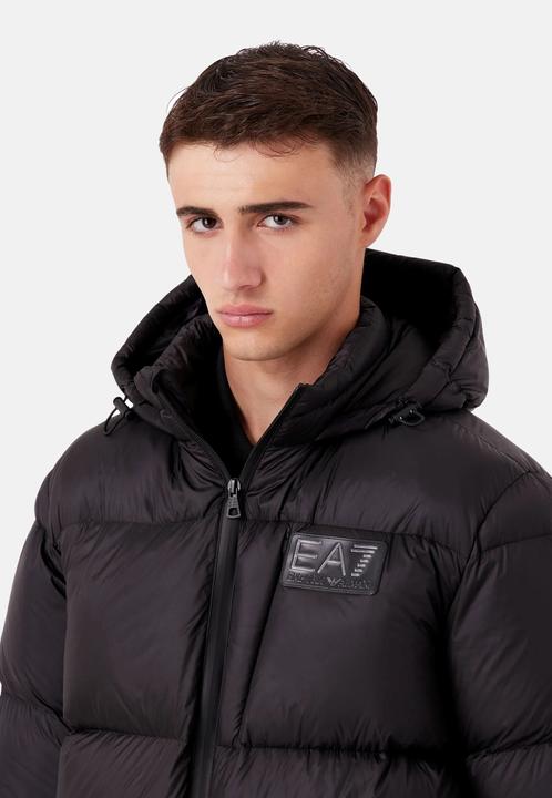 Actual product image Emporio Armani EA7 Jacke Steppjacke aus irisierendem Funktionsgewebe (L)