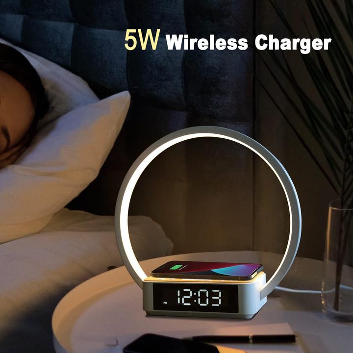 Produktbild Wilit Nachttischlampe mit Wecker und Ladefunktion