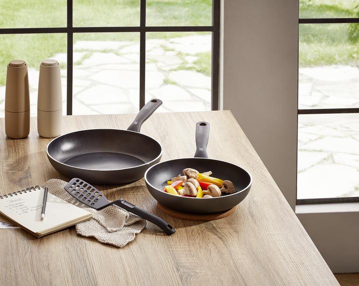 Actual product image WMF PermaDur Inspire handle pan set (28 cm, Pan set + pot set, Aluminium)