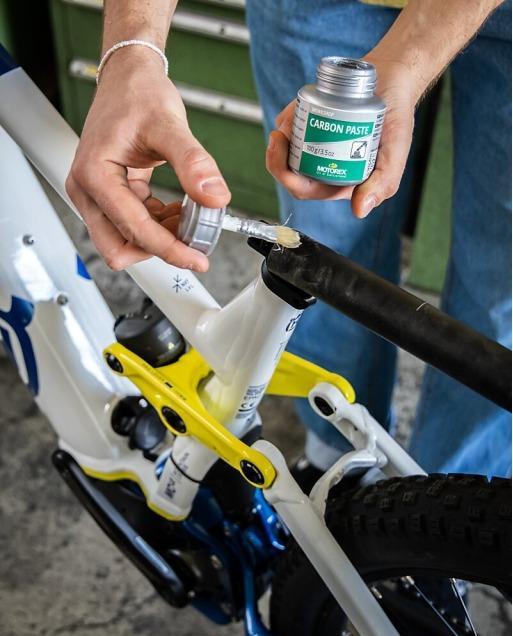 Actual product image Motorex carbon paste (Assembly paste)