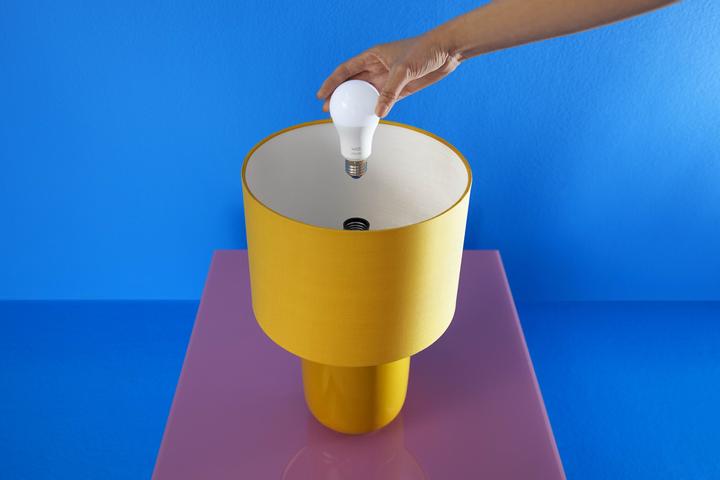 Actual product image Philips Wi-Fi Ble (E14, 470 lm, 1 x)