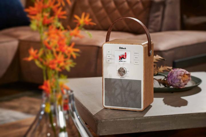 Immagine prodotto Block Radio Internet Emotionwalnut (DAB, FM, Bluetooth, WiFi)