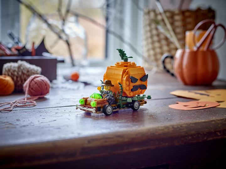 Immagine prodotto LEGO Pickup mit Halloweenkürbis (40822)