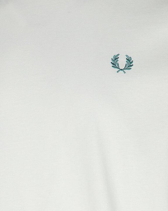 Actual product image Fred Perry M1588 (L)