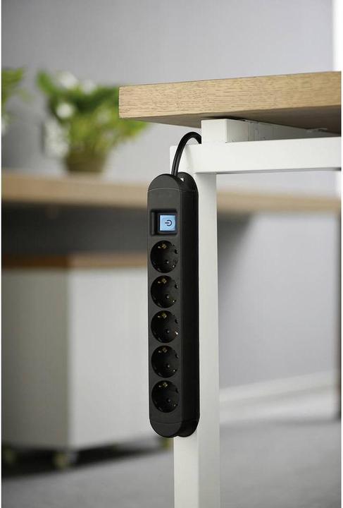Actual product image Maxtrack NV 57-2 L Multiple socket outlet with switch Black earthing contact 1 pc. (5x, CEE 7/3, 2 m)