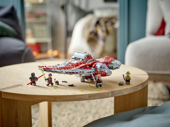 Actual product image LEGO Ahsoka Tanos T-6 Jedi Shuttle (75362, LEGO Star Wars)