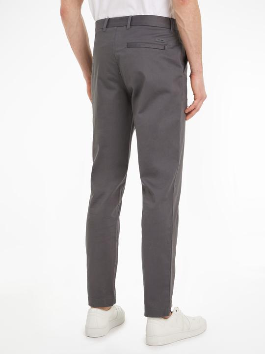 Image du produit Calvin Klein Chino slim en satin extensible (W31/L32)