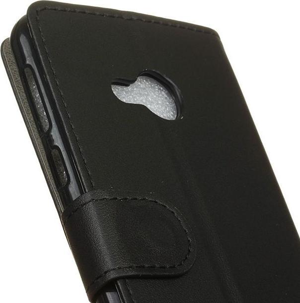 Produktbild MU Classic Leder Bookcover (HTC U Play)