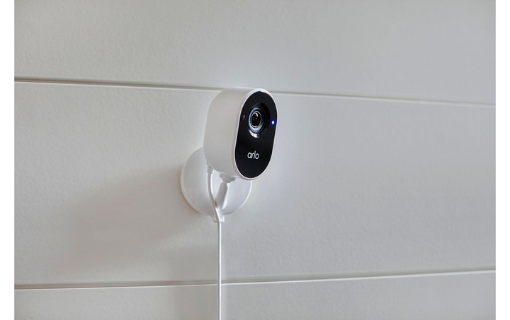 Produktbild Arlo Essential Indoor Kamera, weiss (1920 x 1080 Pixels)