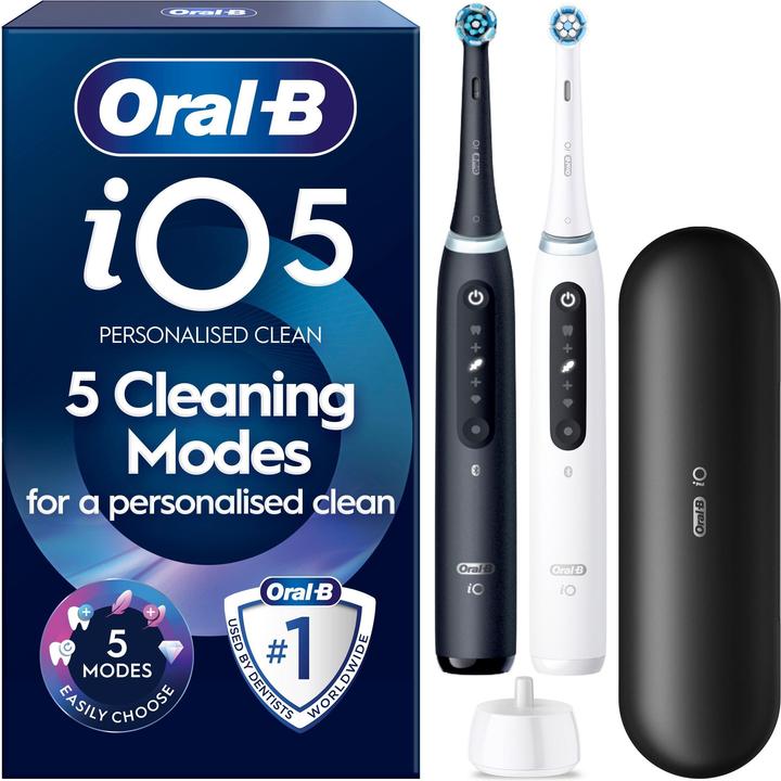 Productafbeelding Oral-B iO5 Electric Toothbrush, black and white with travel case