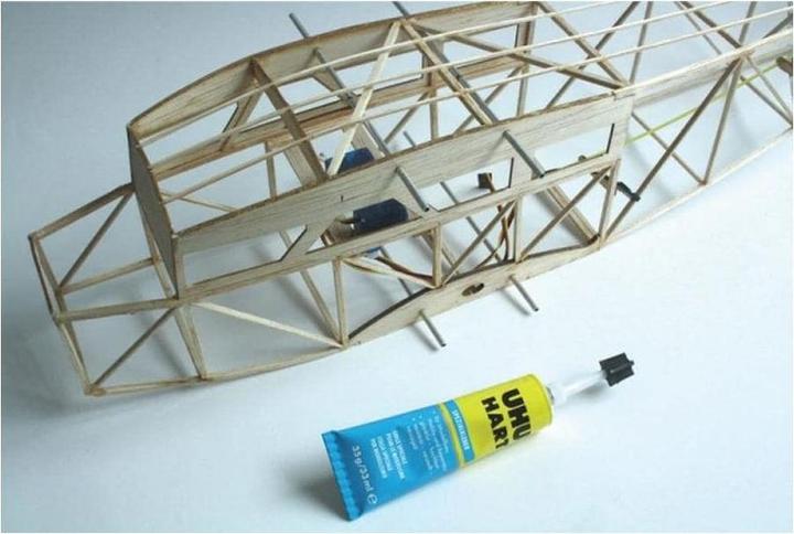 Image du produit UHU Colle spéciale dure (125 g)