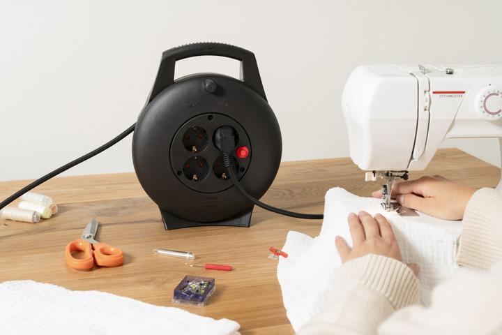 Actual product image Brennenstuhl Vario Line Kabelbox 4-fach / Mini-Kabeltrommel 10 m (10 m, 1.50 mm²)