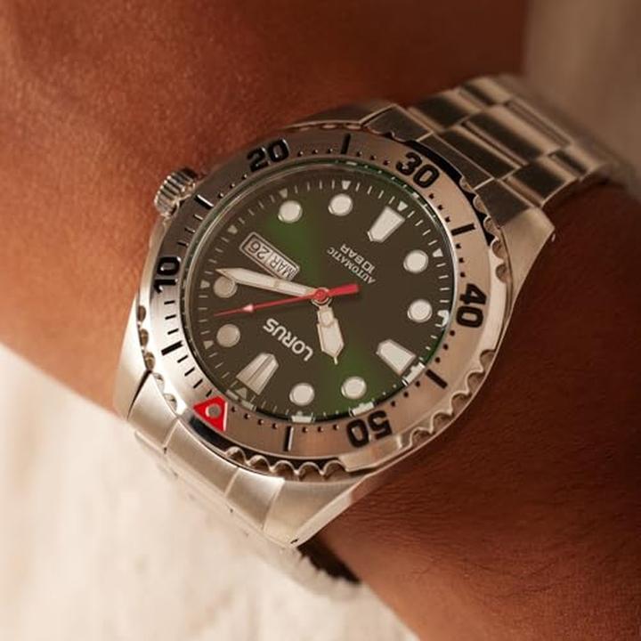 Produktbild Lorus RL475BX9 (Chronograph, 44 mm)