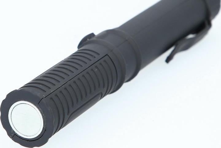 Actual product image Brilliant Tools BT130910D (140 lm)