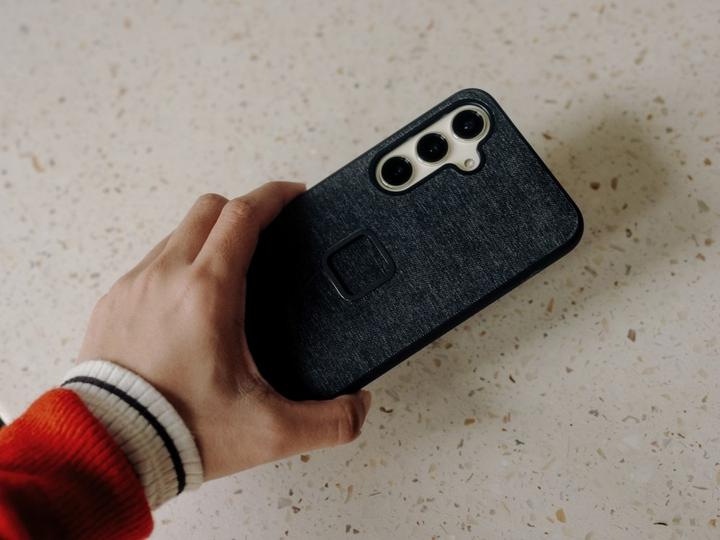 Actual product image Peak Design Everyday Case Samsung (Samsung Galaxy S24+)