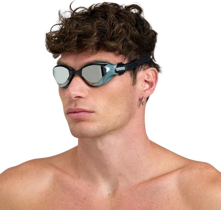 Actual product image Arena Cobra Tri Swipe (no correction, One size)