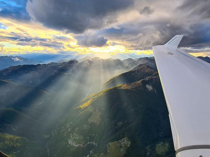 Image du produit Smartbox Vol en avion Tecnam pour 3 au-dessus des magnifiques lacs du Tessin (3 Personnes)