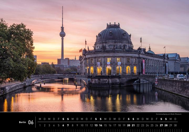 Actual product image Berlin Premium Calendar 2026 (50 x 35 cm)