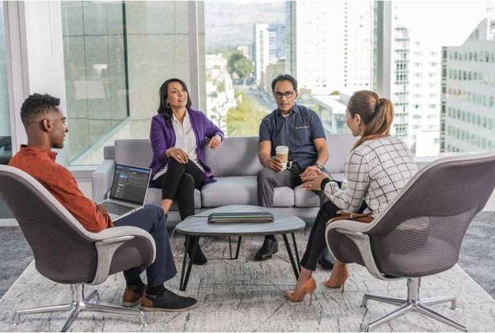 Produktbild Poly HP Sync 60 USB-A- USB-C Headset, Mobiltelefon/PC, Schwarz, Silber, 30 m, 55 dB, 1,5 m, IP64