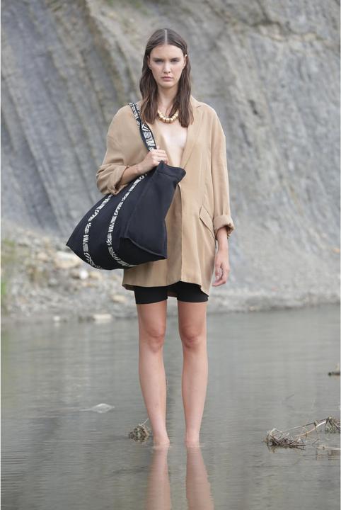 Produktbild Kimood Grosse recycelte Totemtasche mit Balg