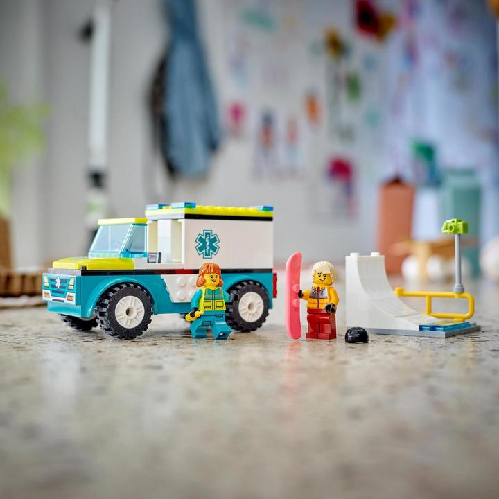 Actual product image LEGO 60403 Rescue car and snowboarder (60403, LEGO City)