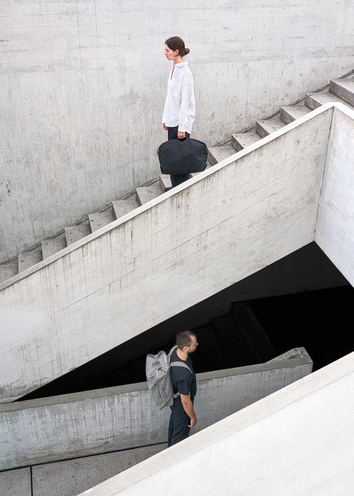 Produktbild Qwstion Travel Pack – All Black - All Black (32 l)