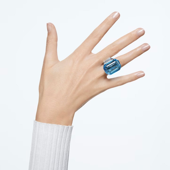 Immagine prodotto Swarovski Anello Cocktail Lucent Taglio Ottagonale Blu (60)
