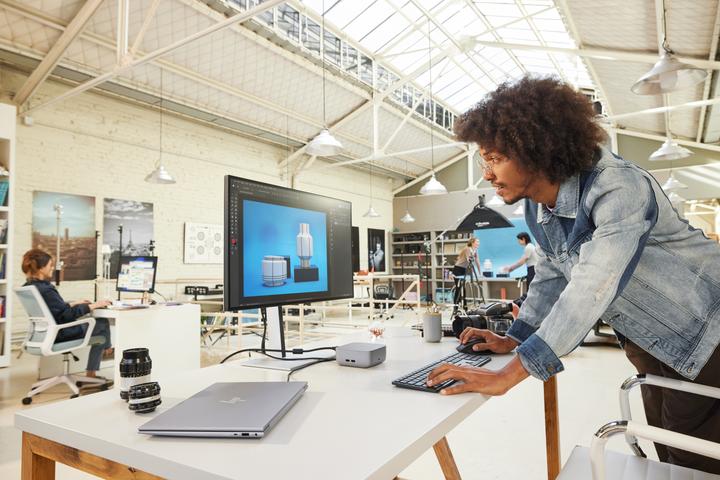 Actual product image HP Thunderbolt 4 Ultra 180 W G6 Dockingstation (12 ports)