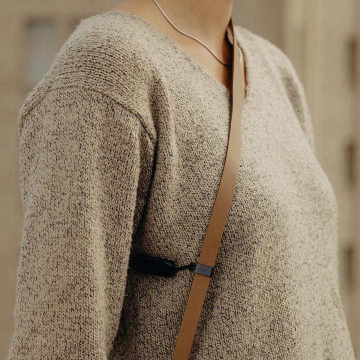 Actual product image Peak Design Leather Camera Strap Standard (Neck belt, Shoulder strap)