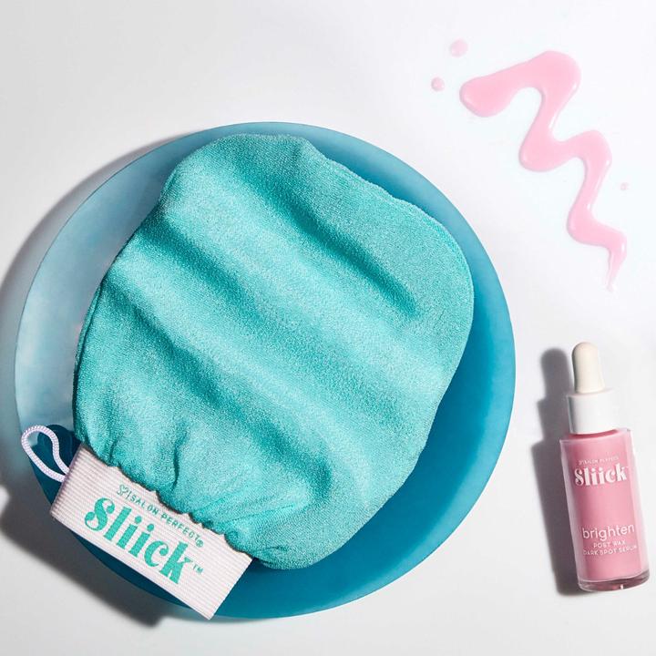 Actual product image Salon Perfect Sliick Set Buff + Brighten Ingrown Rescue Kit Exfoliating Body Mitt Body Scrub Glove + Pre Post Wax (Body care set)
