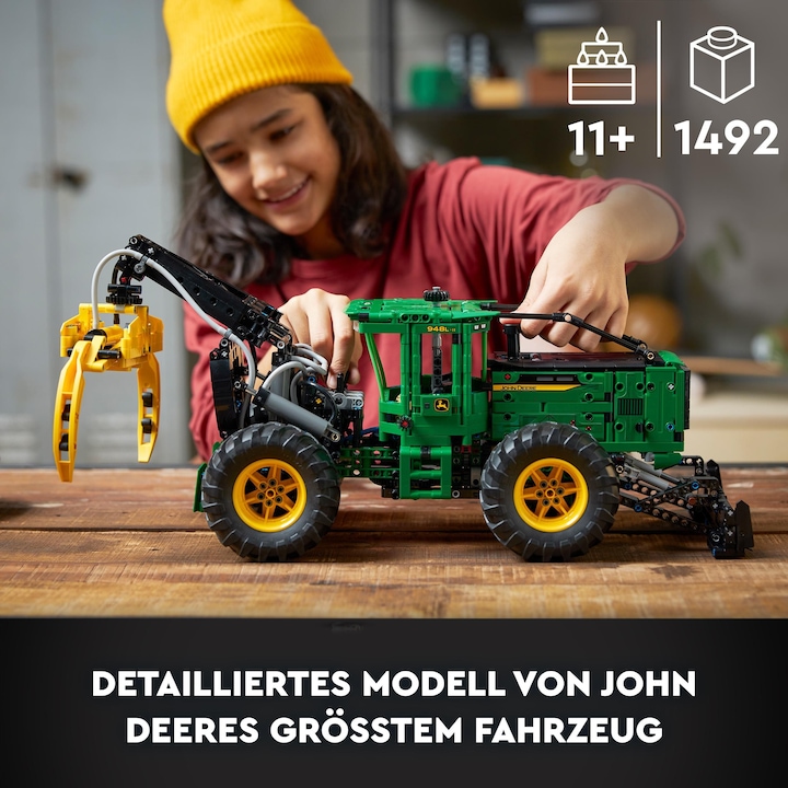 Actual product image LEGO John Deere 948L-II Skidder (42157, LEGO Technic)