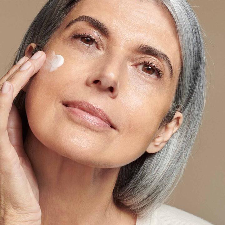 Produktbild Clarins Nutri-Lumière Jour (50 ml, Tagescreme, SPF 50)