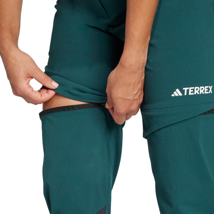 Produktbild adidas Women's Utilitas ZO Pants (34)