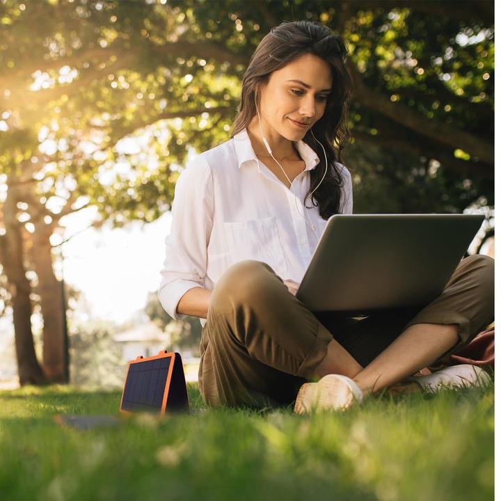 Immagine prodotto Celly Banca di energia solare (10 W)